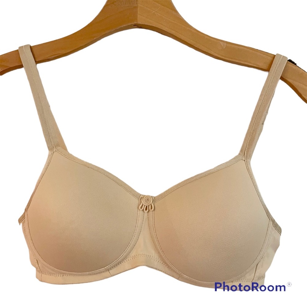 NWT Amoena Wireless Padded Bra, Size 34AA